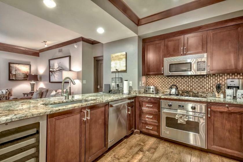 Constellation Residences Тръки Екстериор снимка